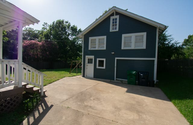 306 West Bryan Street photos photos