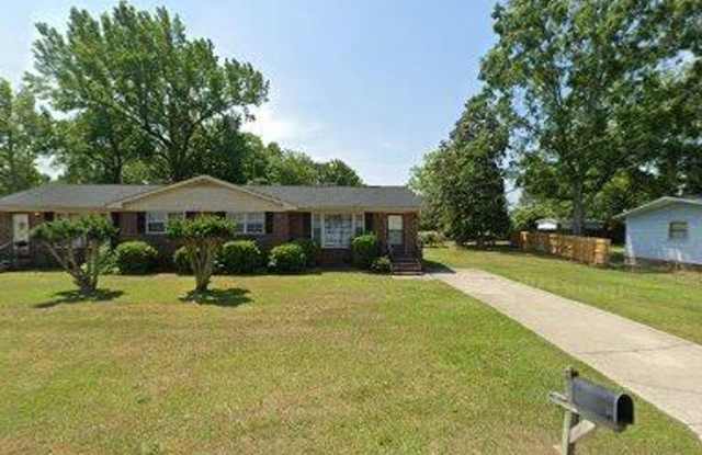 1202 East 9th Street - 1202 East 9th Street, Lumberton, NC 28358 1202 East 9th Street - 1202 East 9th Street, Lumberton, NC 28358