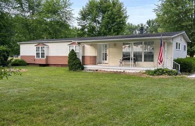 Beautifully Updated 3 Bedroom Modular Home on 7.75 Acres near Hoover Reservoir - 501 Green Cook Road, Delaware County, OH 43074