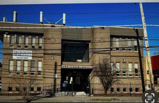 2015 Forest Avenue photos photos