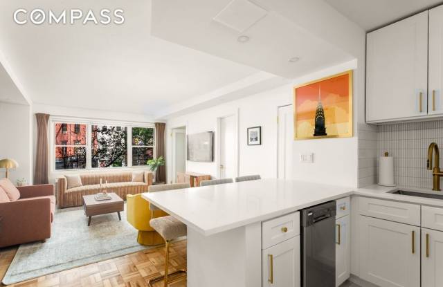 14 Horatio Street - 14 Horatio Street, New York City, NY 10014