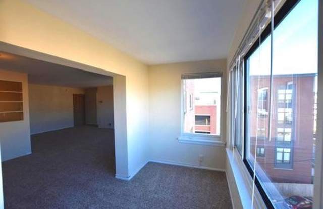 SUNNY  SPACIOUS 2 BR CONDO IS AVAILABLE IN COLLEGE PARK WALKING DISTANCE TO UMD photos photos