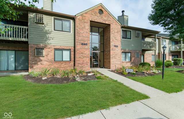 4530 Village Court photos photos