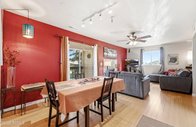 1650 Upper Iron Horse Loop Road Gallery 3