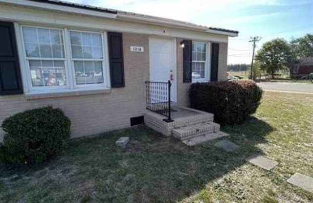 121 Calvin Street - 121 Calvin Street, Spring Lake, NC 28390