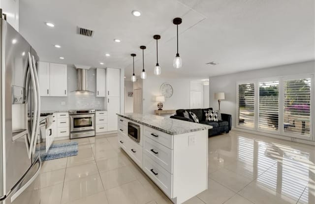 506 SE 7th Avenue - 506 Southeast 7th Avenue, Deerfield Beach, FL 33441