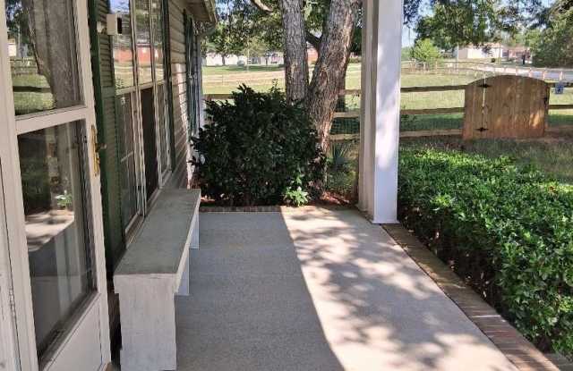 20 Rus Drive Gallery 4