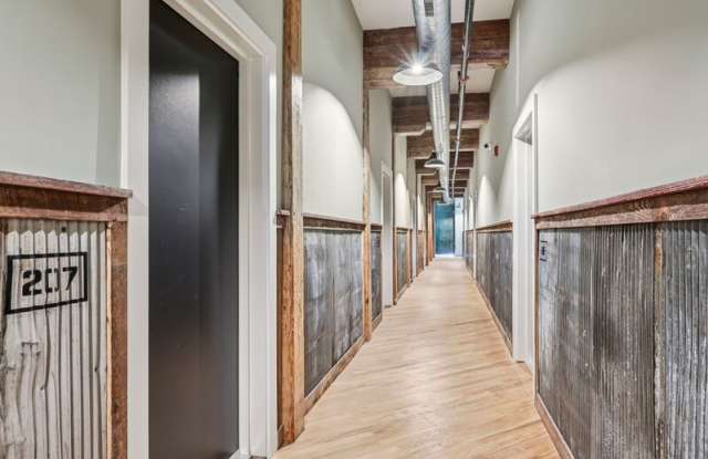 201 Leverington Avenue - 207 photos photos