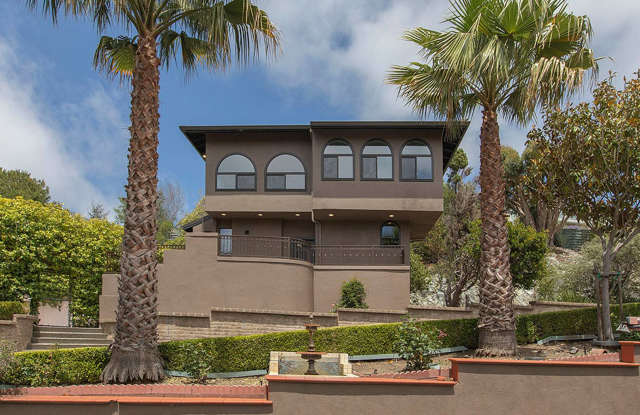 Private Tiburon Home, Gated Home, Deck, Gorgeous Views (280 Round Hill Rd, Belvedere Tiburon) - 280 Round Hill Road, Tiburon, CA 94920