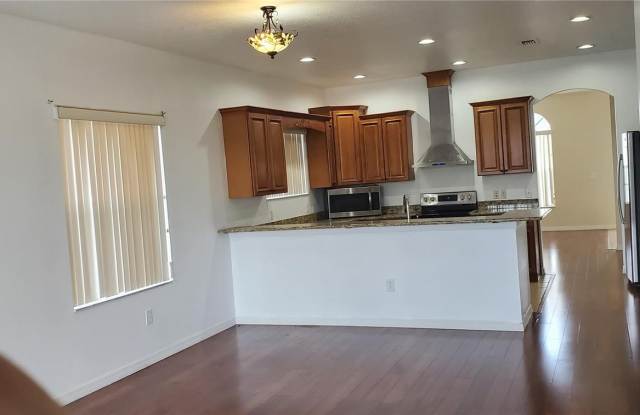 24745 SIENA DRIVE Gallery 2