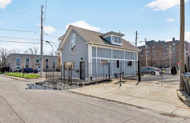 145 E 14th St photos photos