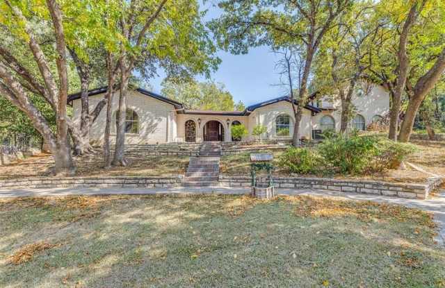 903 Shadywood Court - 903 Shadywood Court, Arlington, TX 76012
