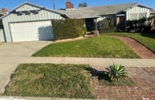 5832 S Sherbourne Dr photos photos