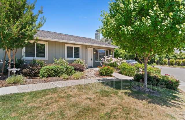 2899 Fountainhead Dr photos photos