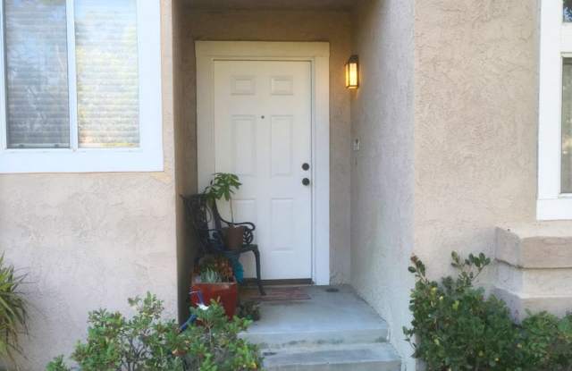 2 Bedroom Carriage Unit, Available NOW! photos photos