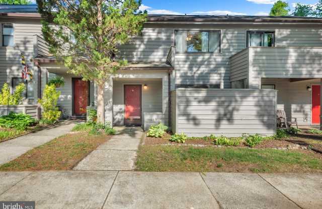 1052 CEDAR RIDGE Court photos photos
