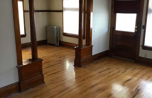 123 Wayzata St. Gallery 2