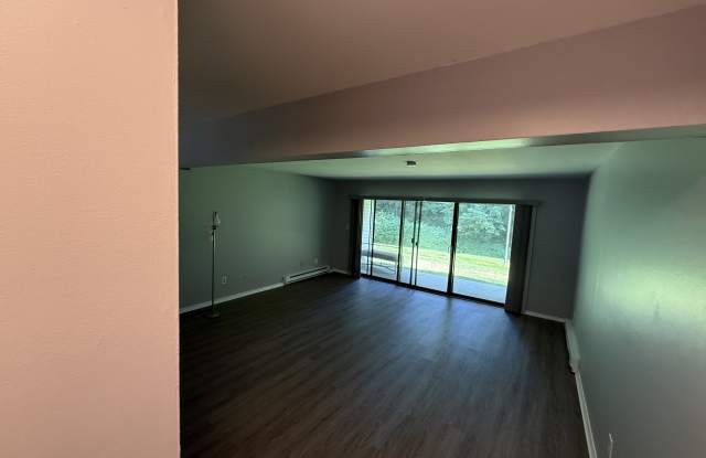 113 Candlewood Drive Gallery 2
