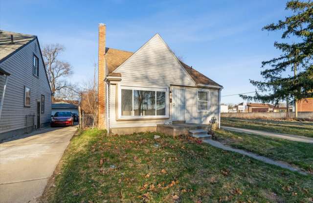Beautiful 3 Bedroom 1 bath - $1,200 Gallery 1
