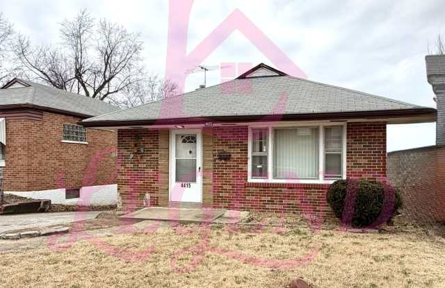 2 bedroom 1 bathroom home with beautiful hardwood floors! photos photos