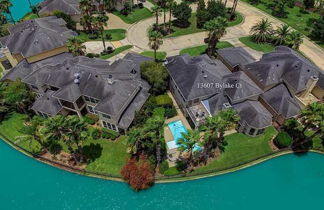 13607 BYLAKE - 13607 Bylake Court, Houston, TX 77077
