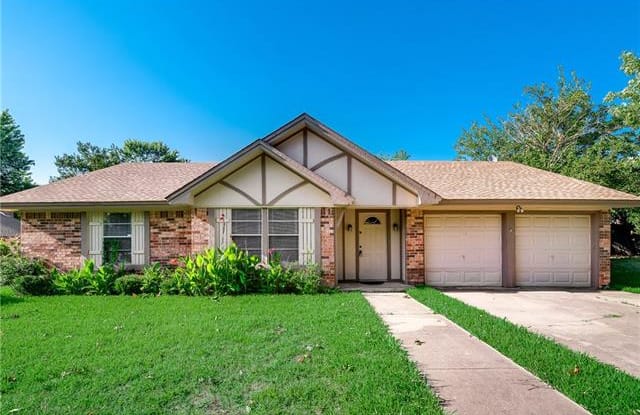 925 Western Trail - 925 Western Trail, Keller, TX 76248
