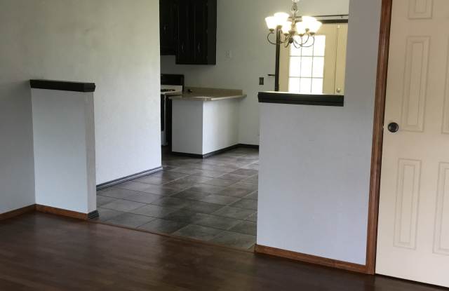 1808 North Gale Avenue Gallery 2