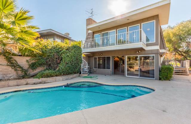 BEAUTIFUL POOL HOME ON THE LVCC GOLF COURSE photos photos