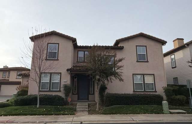 4BR|2.5BA Townhome w/Garage|Yard| - Tenant Pays $175 monthly for WS photos photos 4BR|2.5BA Townhome w/Garage|Yard| - Tenant Pays $175 monthly for WS photos photos