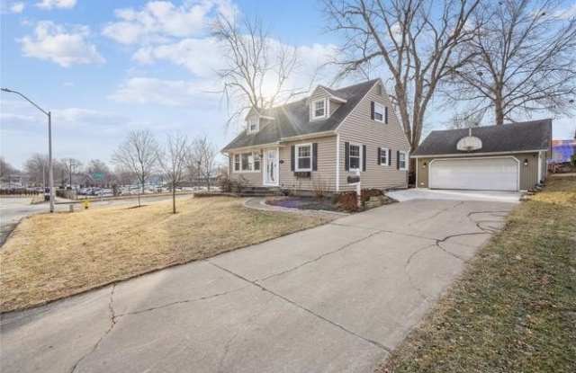 501 Spruce Drive Gallery 2