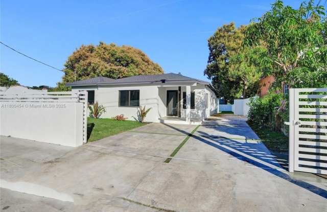 7943 NW 6th Ave photos photos