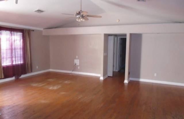 3310 9th Street W Gallery 2