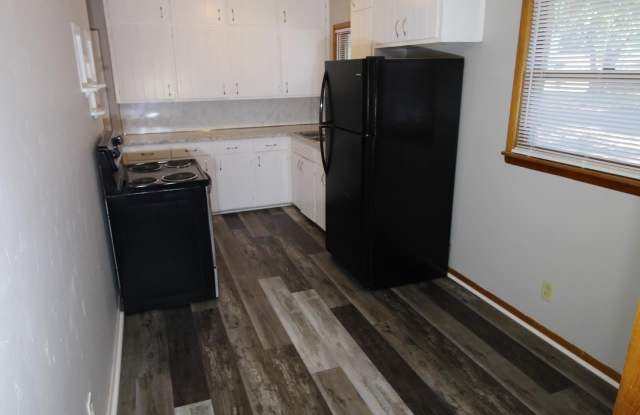 3409 S Bonn Gallery 3