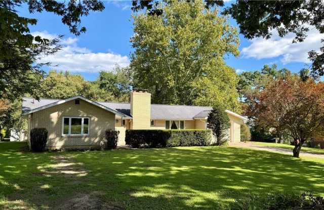 1053 Butler Road Gallery 1