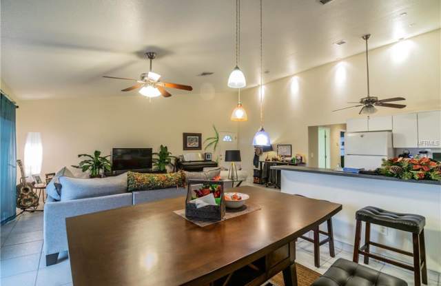 555 OCEANSIDE COURT Gallery 4