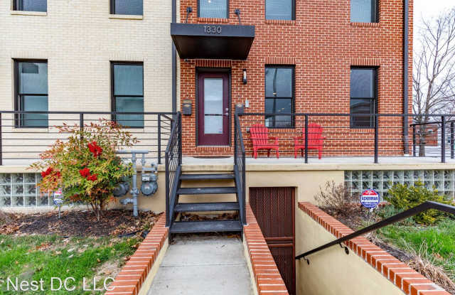 1330 Montello Avenue NE, Unit 1 Gallery 2