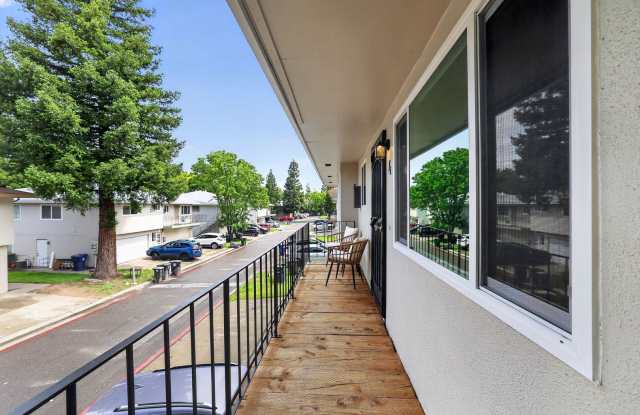 CITRUS HEIGHTS Gorgeous Renovated Condo at Greenback Estates 6281 Cavan Drive #4 Gallery 3