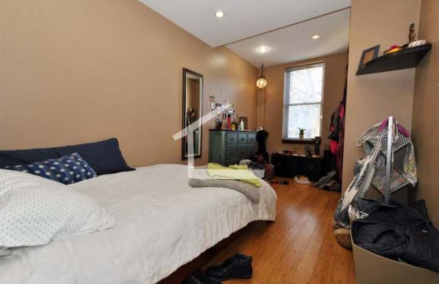 Nice 3 bed in Allston Gallery 3
