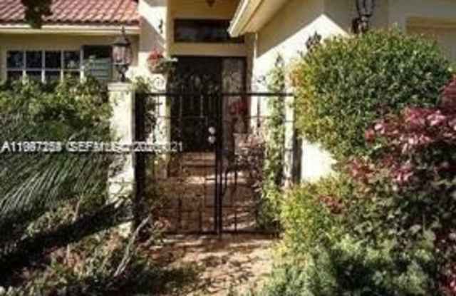 130 E Lee Rd photos photos