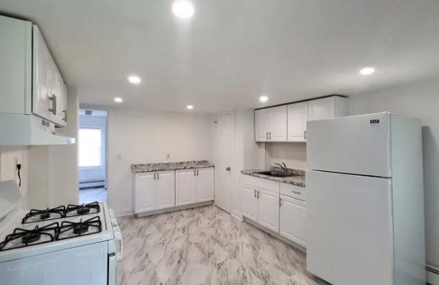 60 E Mc Farlan St Abc photos photos