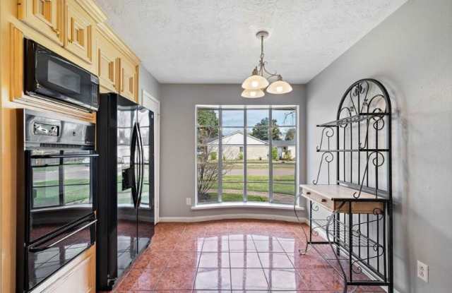 9315 Colleen Road Gallery 2