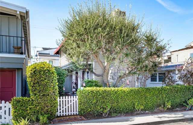 209 Ruby - 209 Ruby Avenue, Newport Beach, CA 92662