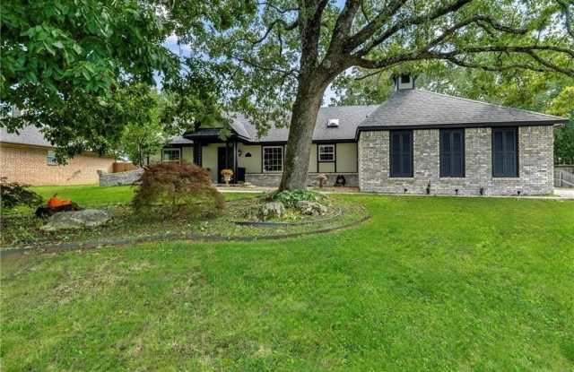 1202 Bobwhite  LN - 1202 Bobwhite Lane, Bentonville, AR 72712