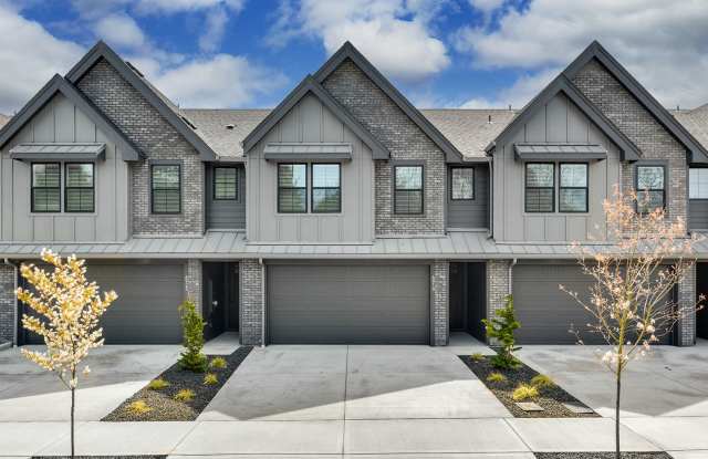 Luxury Townhome for Lease at the Courtyards at Hidden Crest - 6919 NE 132nd Way photos photos