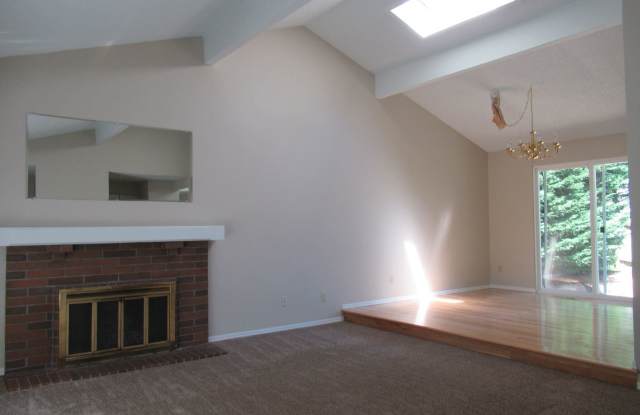 12318 SE 219th Pl. Gallery 4