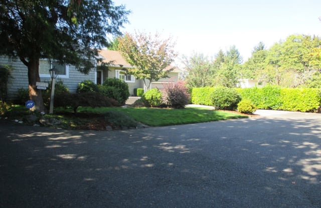2218 Crystal Springs Rd - 2218 Crystal Springs Road West, University Place, WA 98466