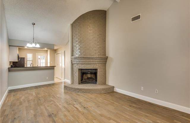 3010 Clover Lane - 3010 Clover Lane, Euless, TX 76039