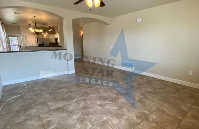 Beautiful 3 Bed in Del West - SOLAR! Gallery 4