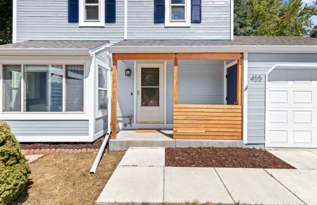 Charming 3 Bed / 3 Bath Home on Quiet Cul-de-Sac in Louisville’s Sundance Neighborhood! Gallery 3