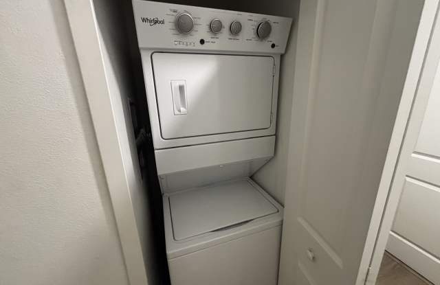 1209 Southstation Place Gallery 4